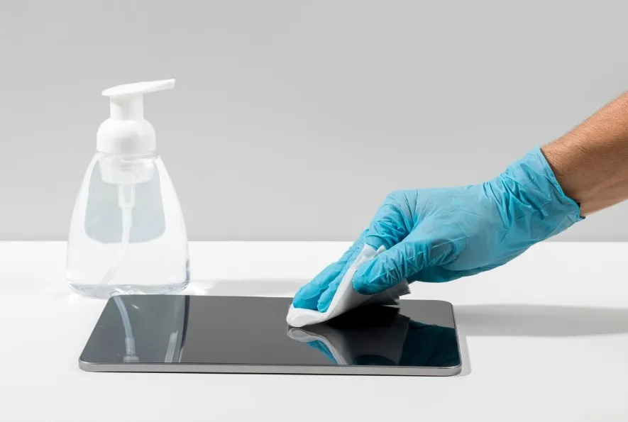 Jak pandemia wpłynęła na świadomość higieny wśród pracowników różnych branż?